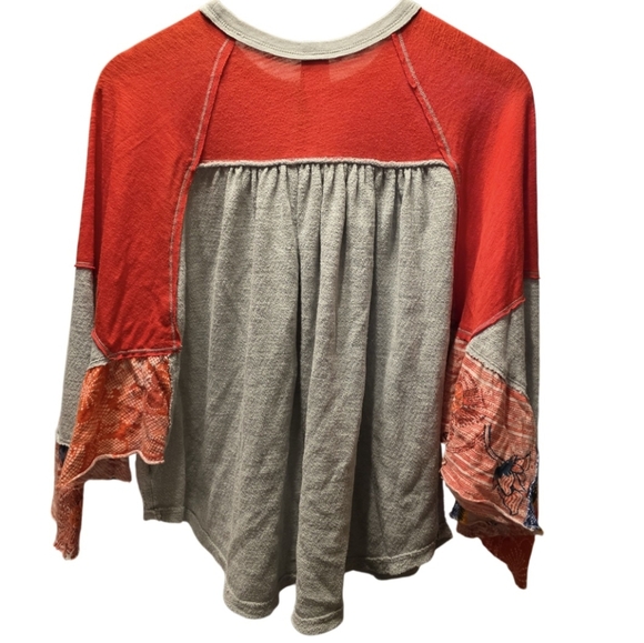 XS Free People We The Free Friday Fever Red & Gray Boho Top with Floral Sleeves - Picture 3 of 13